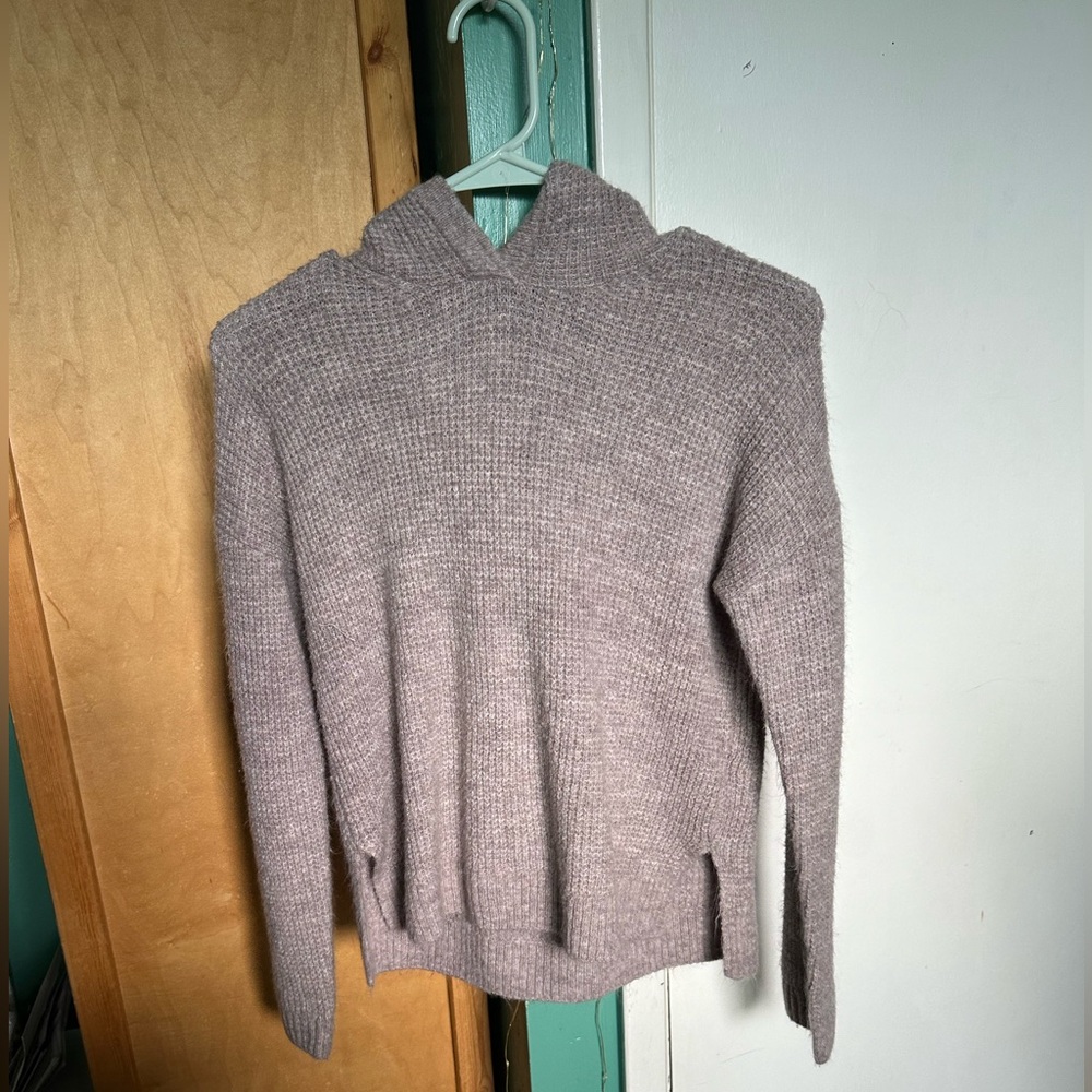 Old Navy sweater girls size L (10-12)